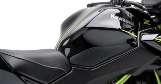 Kawasaki Ninja/Z 650 Motorcycle Knee Pad Set